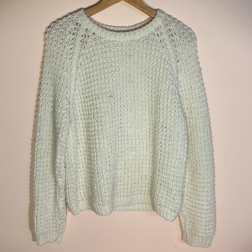 Bella luxx white sweater alpaca